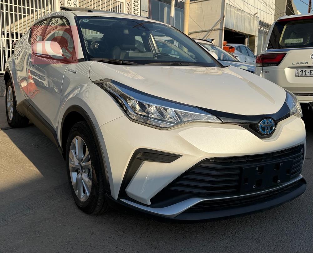 تويوتا سي اتش ار